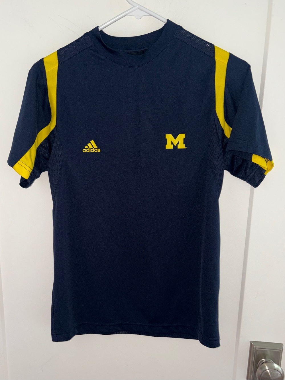 NWOT Adidas University of Michigan tee shirt boy's M 10/12